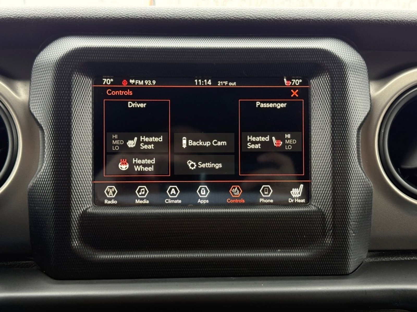 Used 2018 Jeep Wrangler Unlimited Sport S image 28