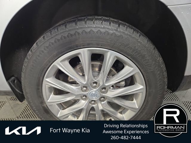 Used 2019 Buick Enclave Essence image 11