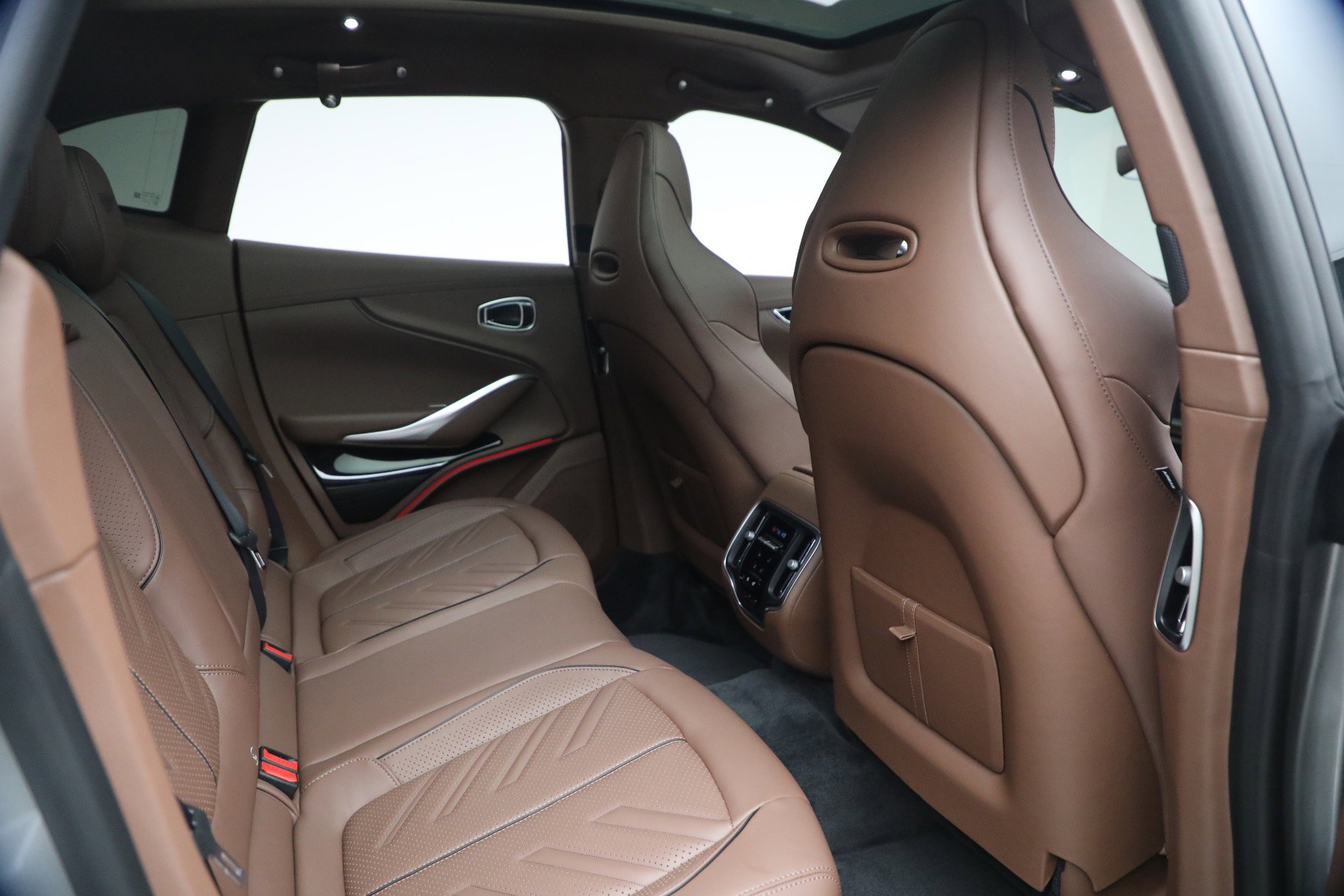 New 2026 Aston Martin DBX S AWD/4WD image 24