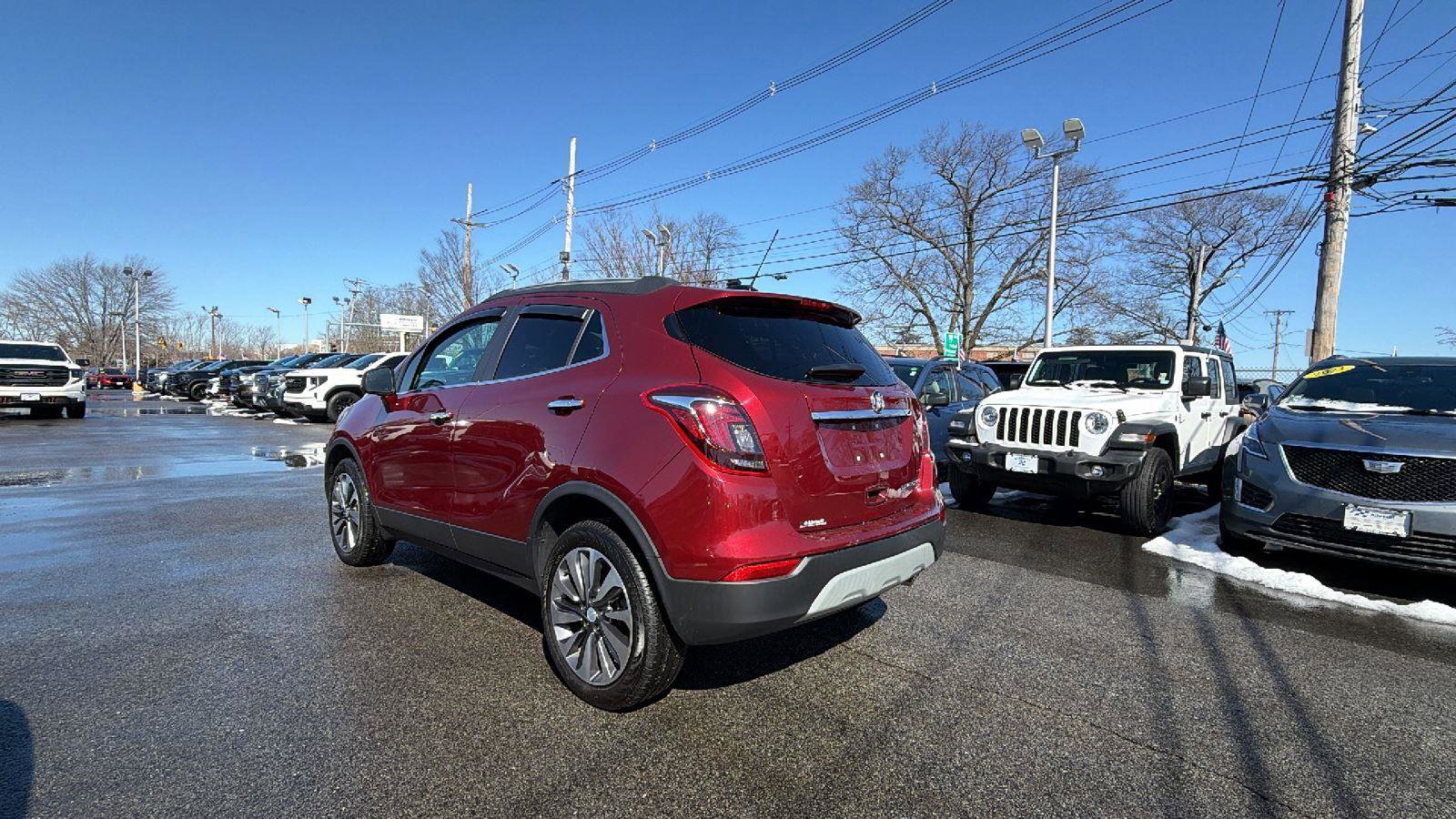 Used 2022 Buick Encore Preferred w/ Safety Package image 5