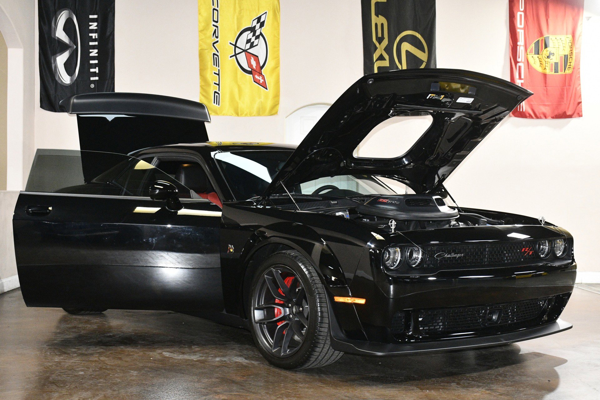 Used 2022 Dodge Challenger R/T Scat Pack RWD image 89