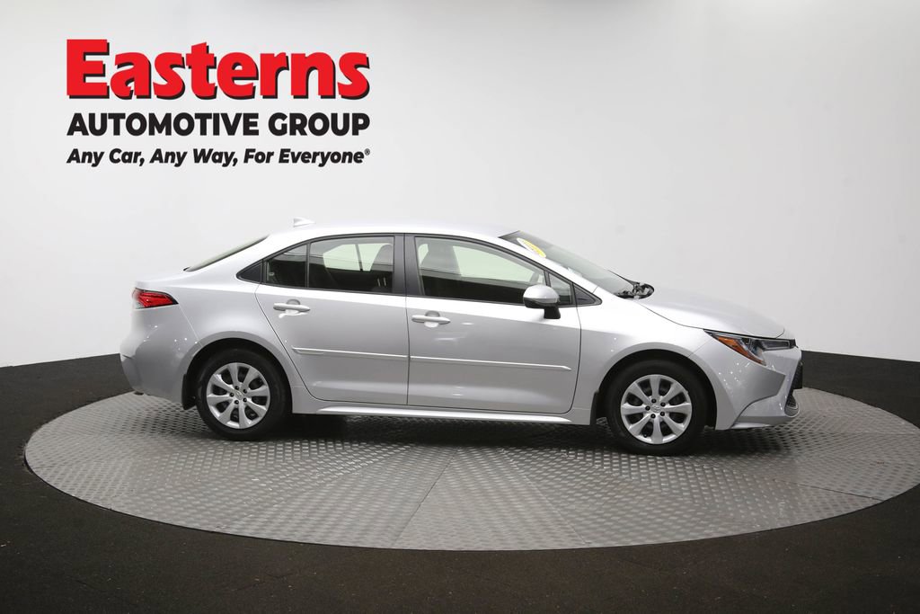 Used 2022 Toyota Corolla LE FWD image 44