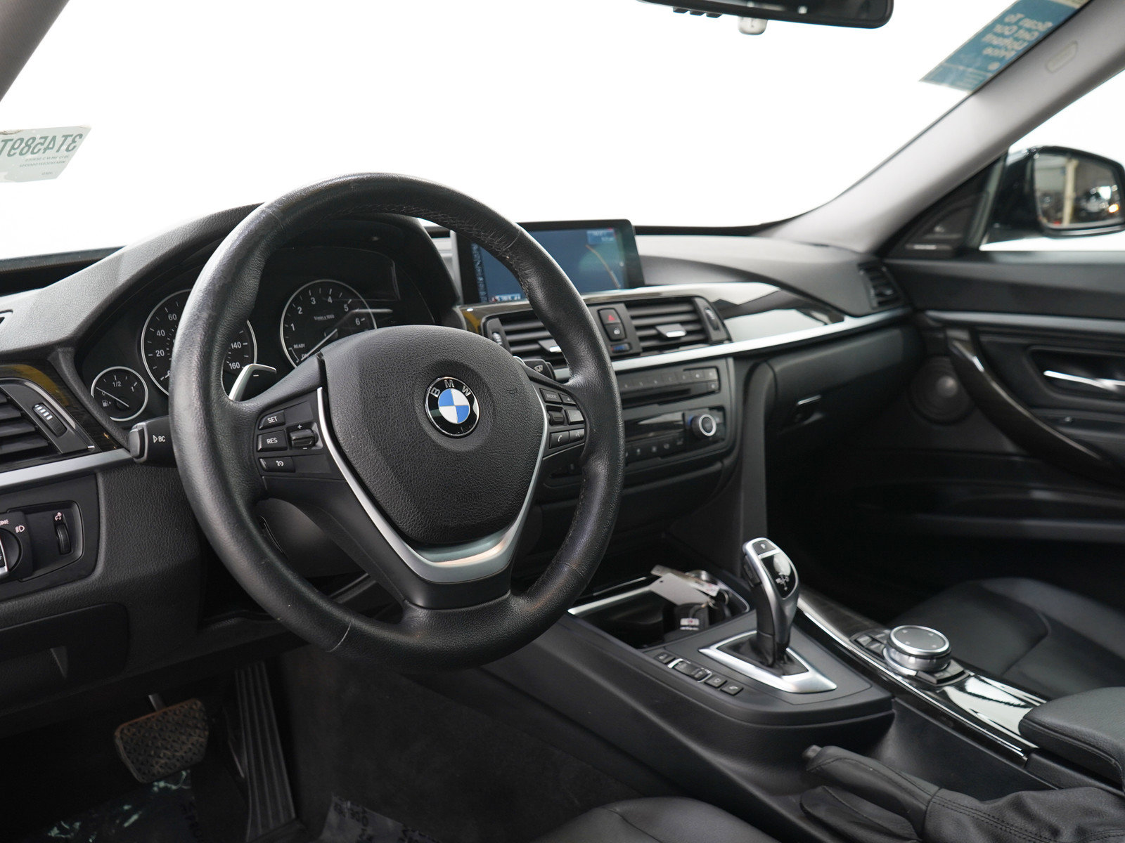 Used 2015 BMW 328i Gran Turismo xDrive AWD/4WD image 25