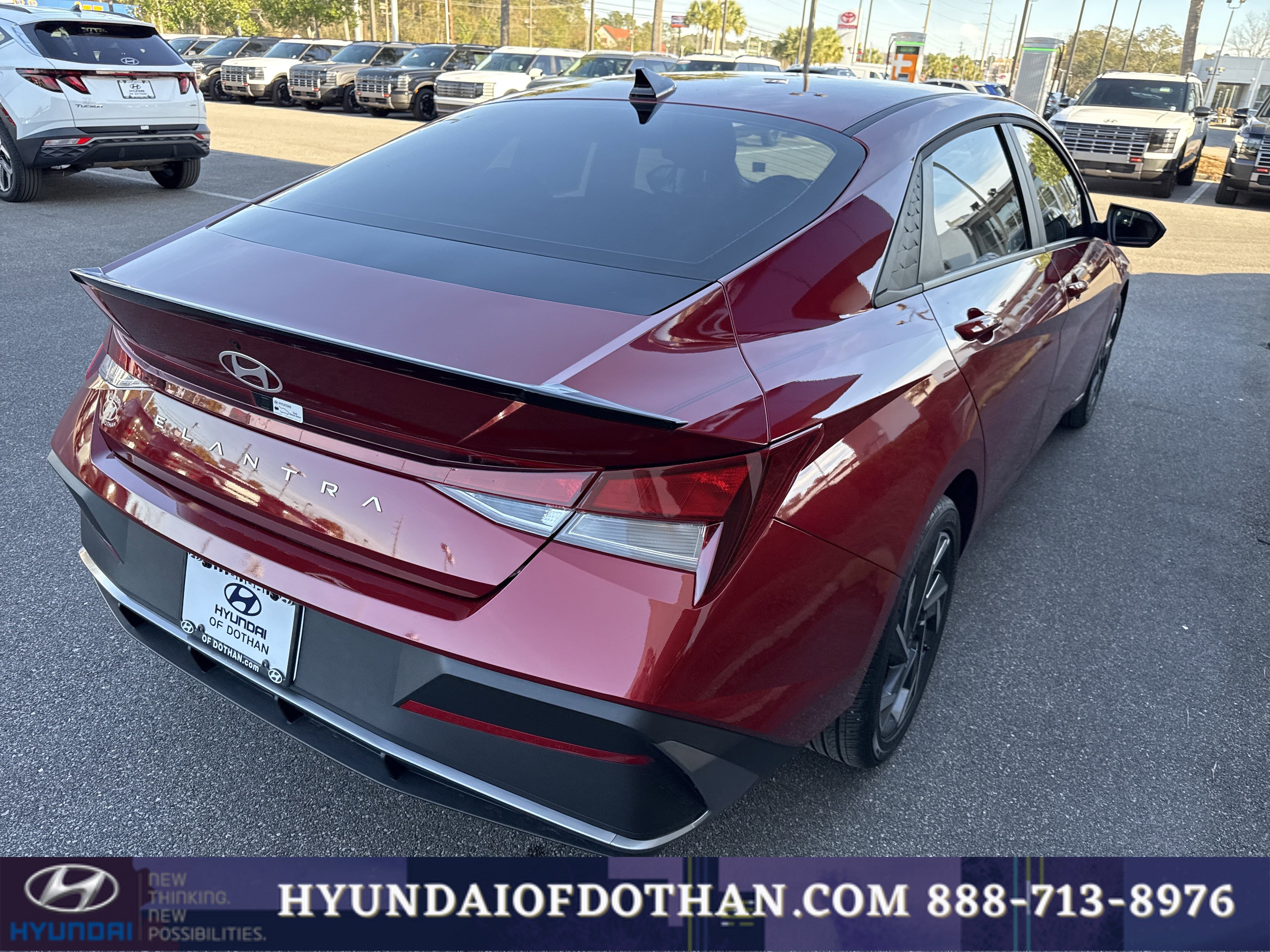 Certified 2025 Hyundai Elantra Sport image 4