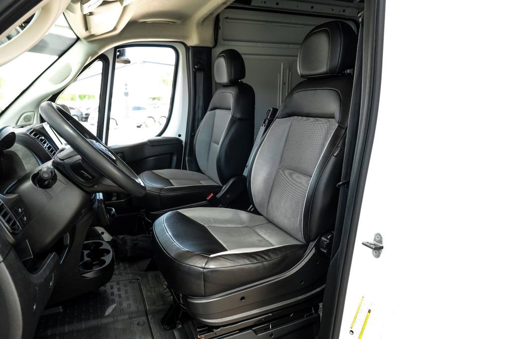 Used 2025 RAM ProMaster 2500 w/ Convenience Group FWD image 29