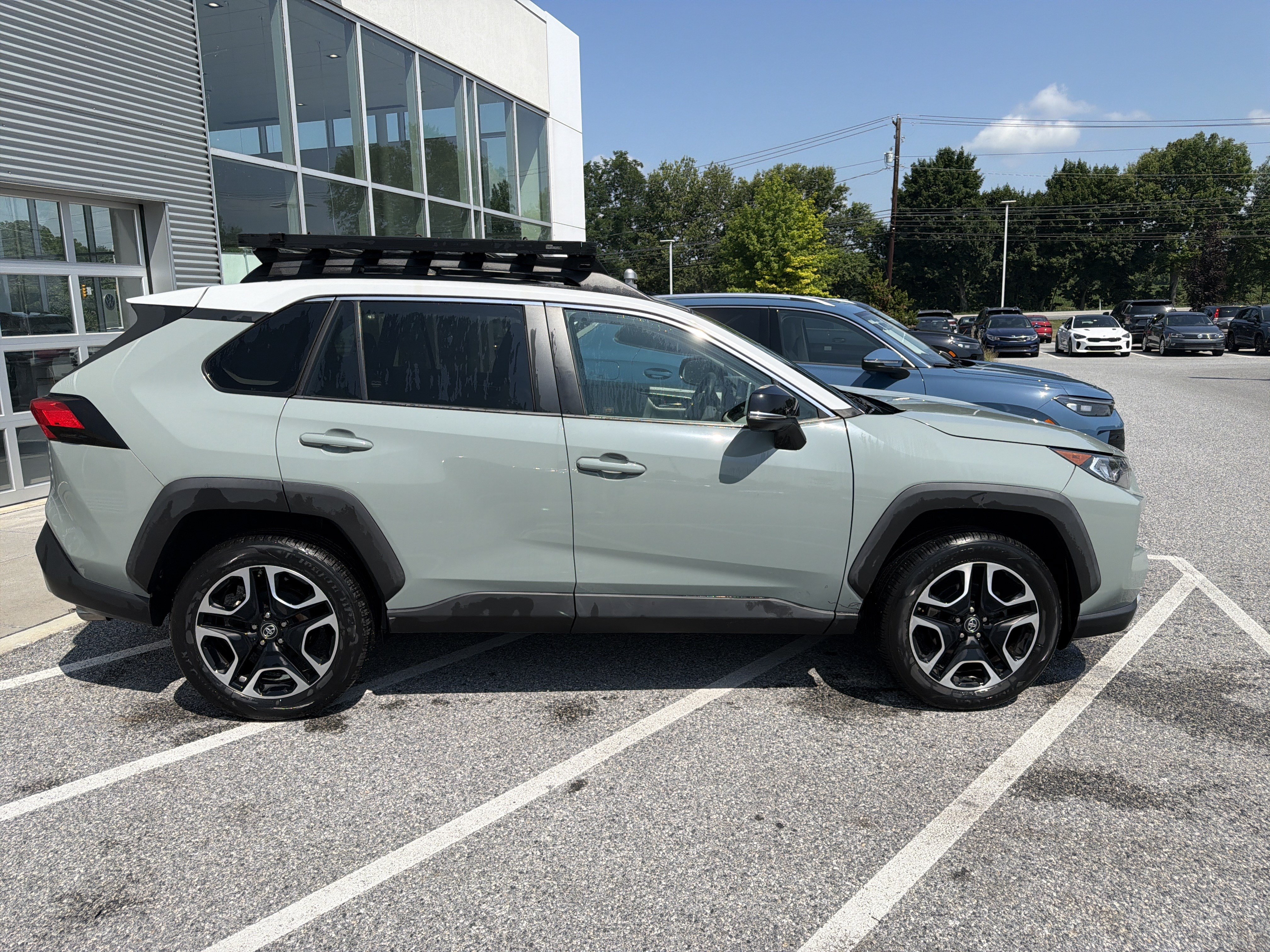 Used 2019 Toyota RAV4 Adventure AWD/4WD image 6