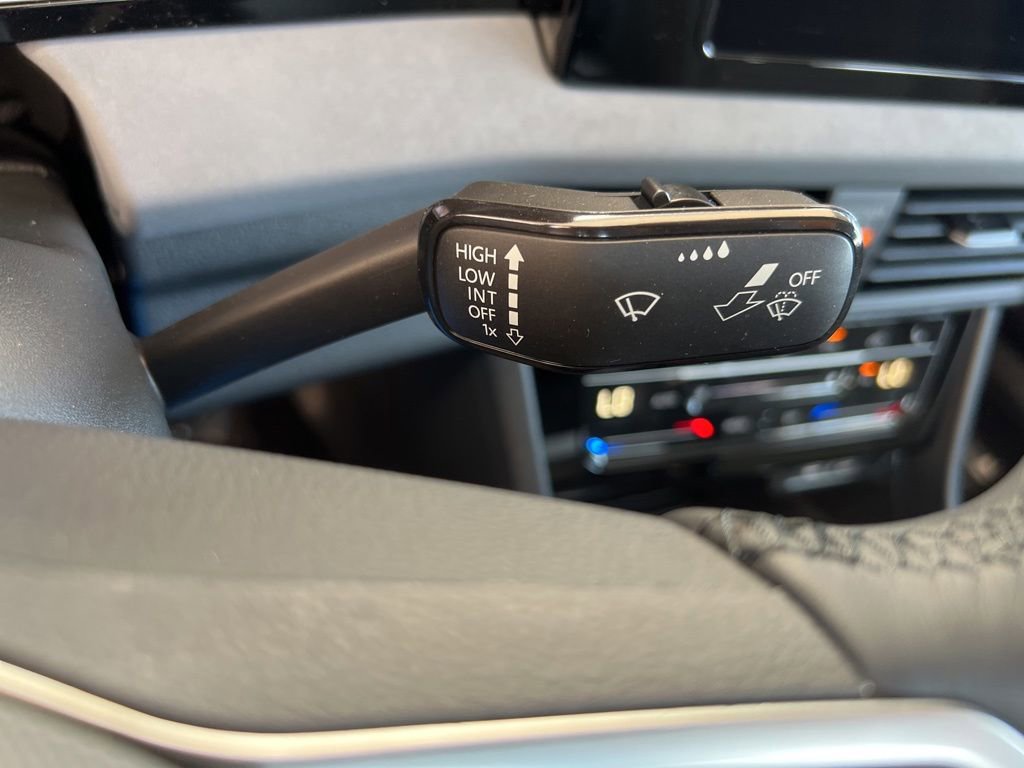 New 2026 Volkswagen Jetta SE FWD image 37