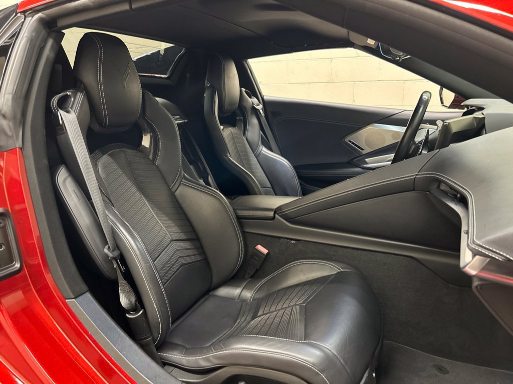 Used 2021 Chevrolet Corvette Stingray Preferred Conv w/ Z51 Performance Package RWD image 9