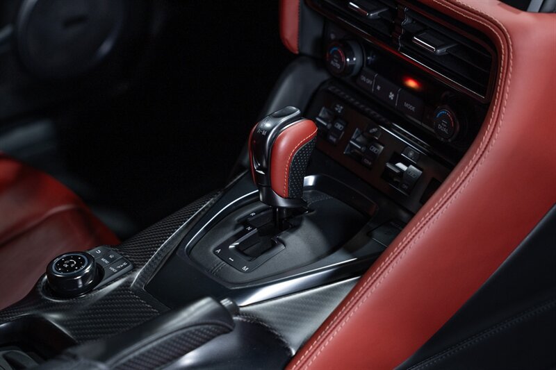 Used 2021 Nissan GT-R Premium AWD/4WD image 55