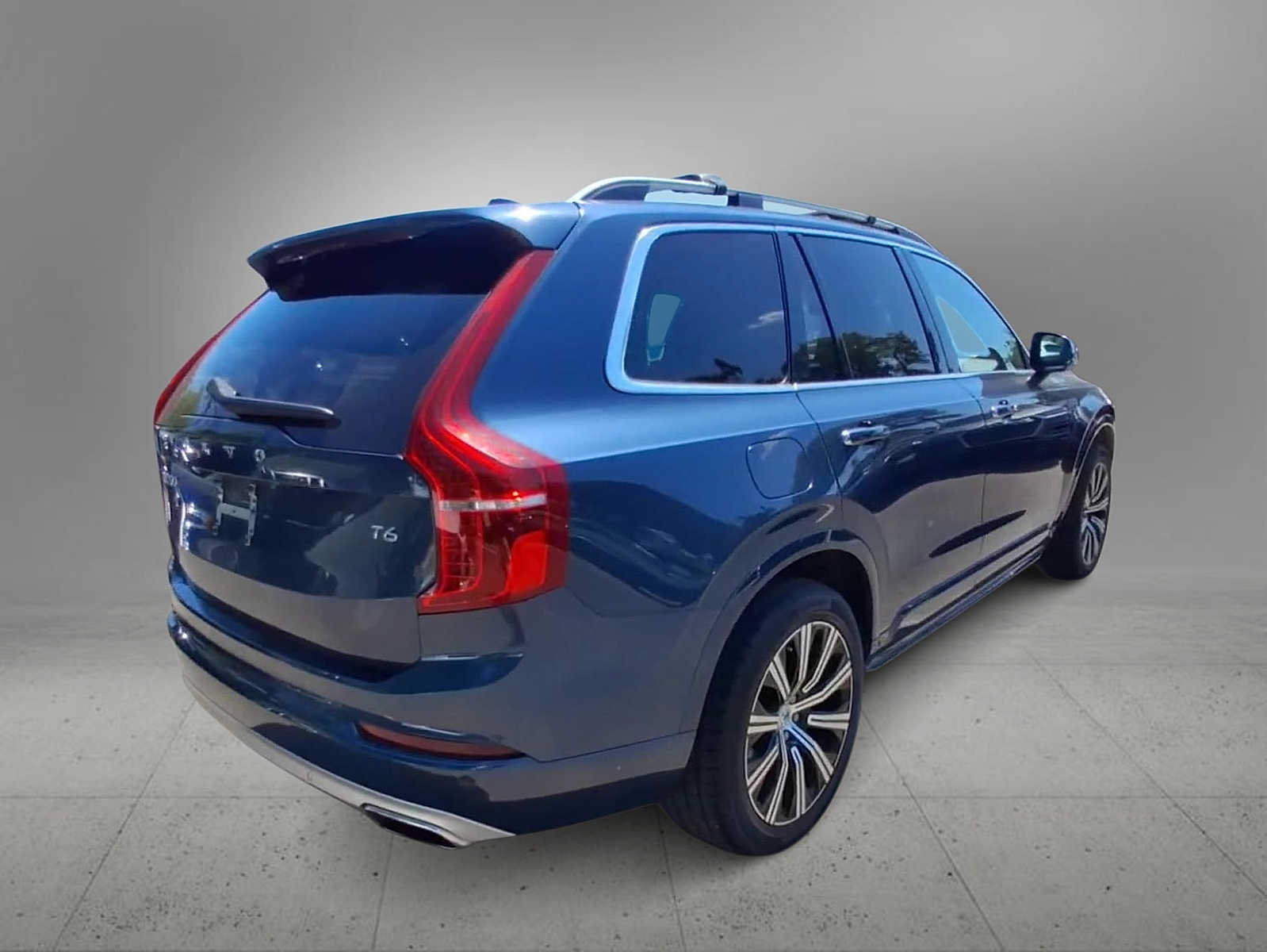 Used 2019 Volvo XC90 T6 Momentum AWD/4WD image 3