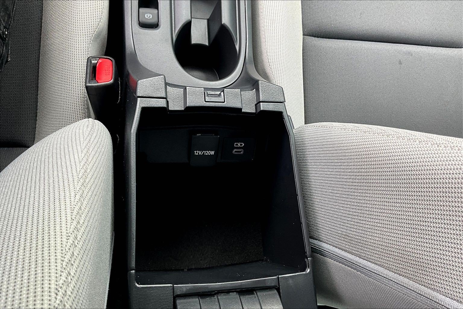 Used 2025 Toyota Corolla LE FWD image 25