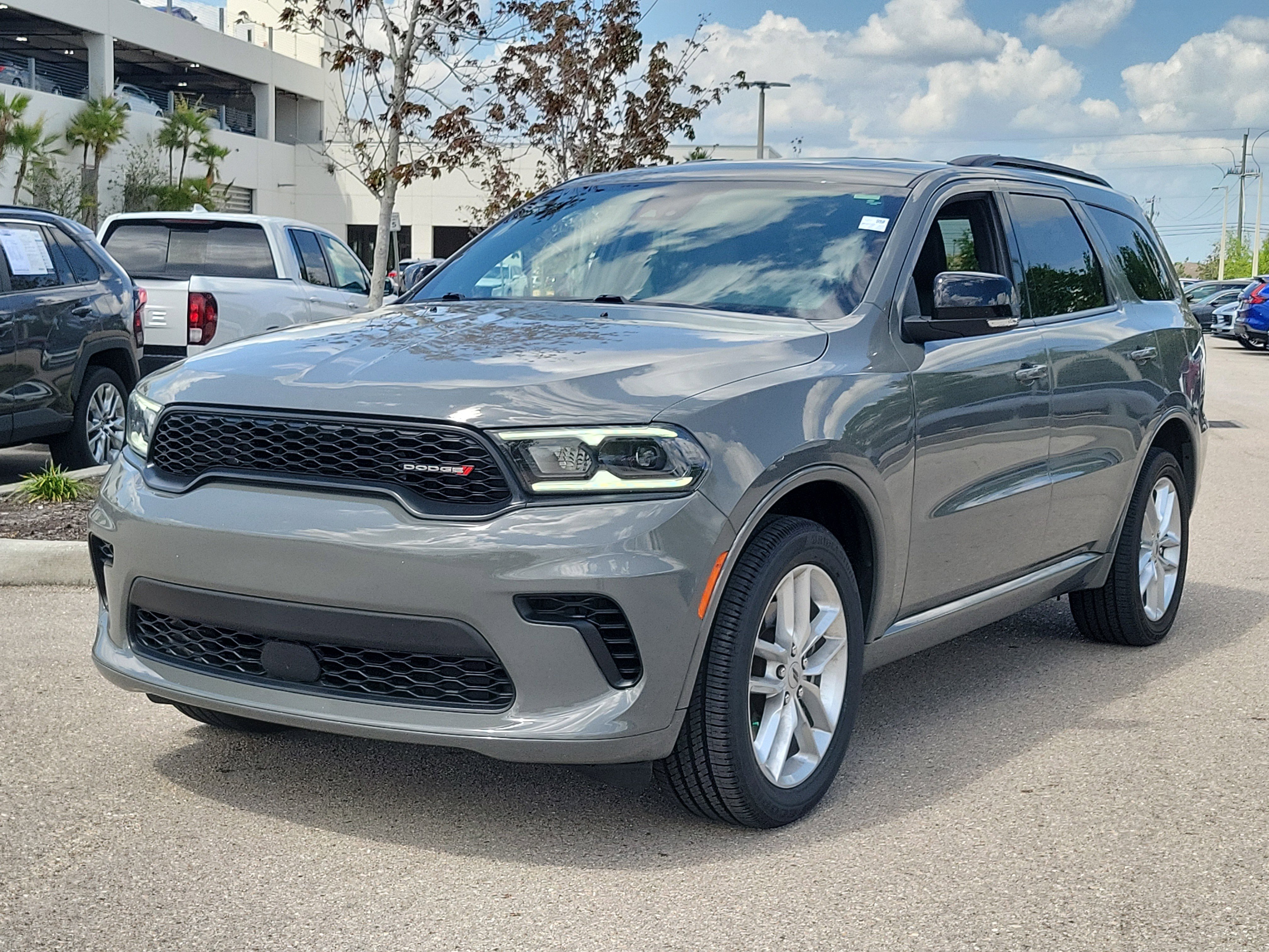 Used 2024 Dodge Durango GT image 3