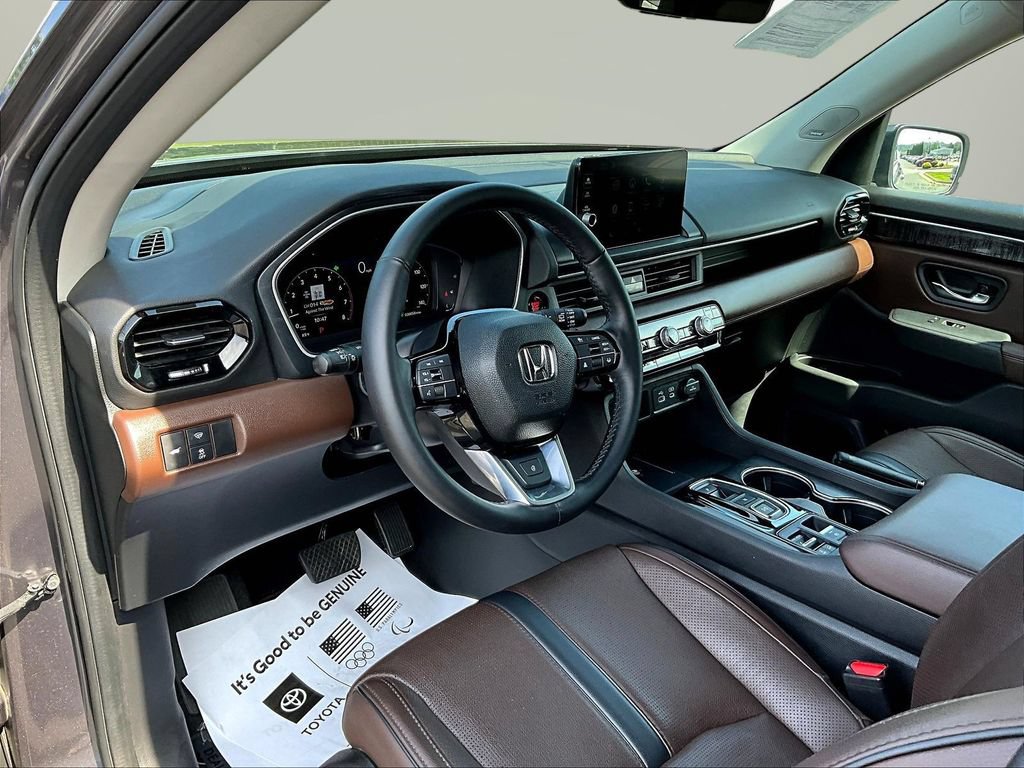 Used 2023 Honda Pilot Elite image 21