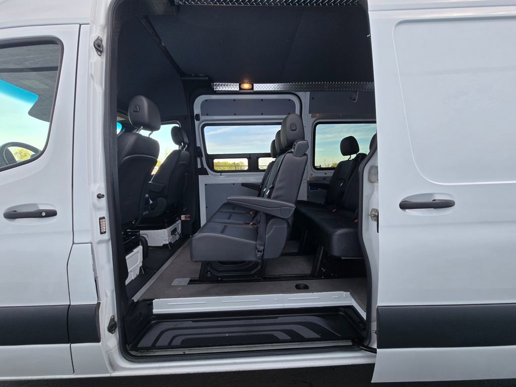 Used 2020 Mercedes-Benz Sprinter 3500 image 12