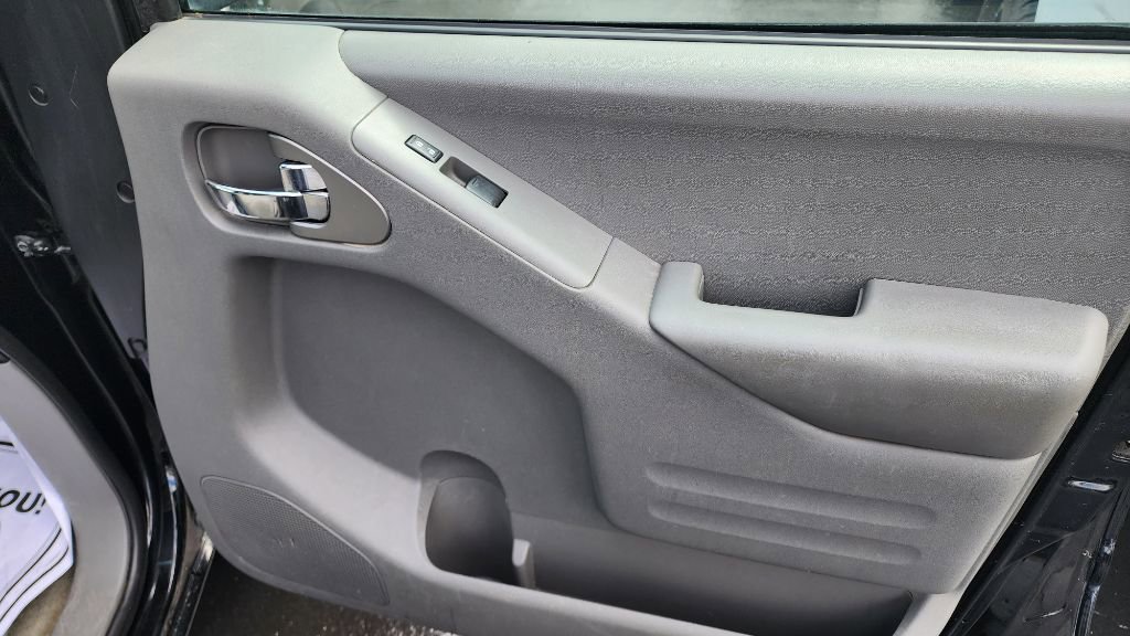 Used 2016 Nissan Frontier SV w/ SV Value Truck Package image 16