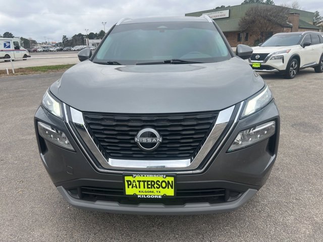Used 2023 Nissan Rogue SV w/ SV Premium Package image 2