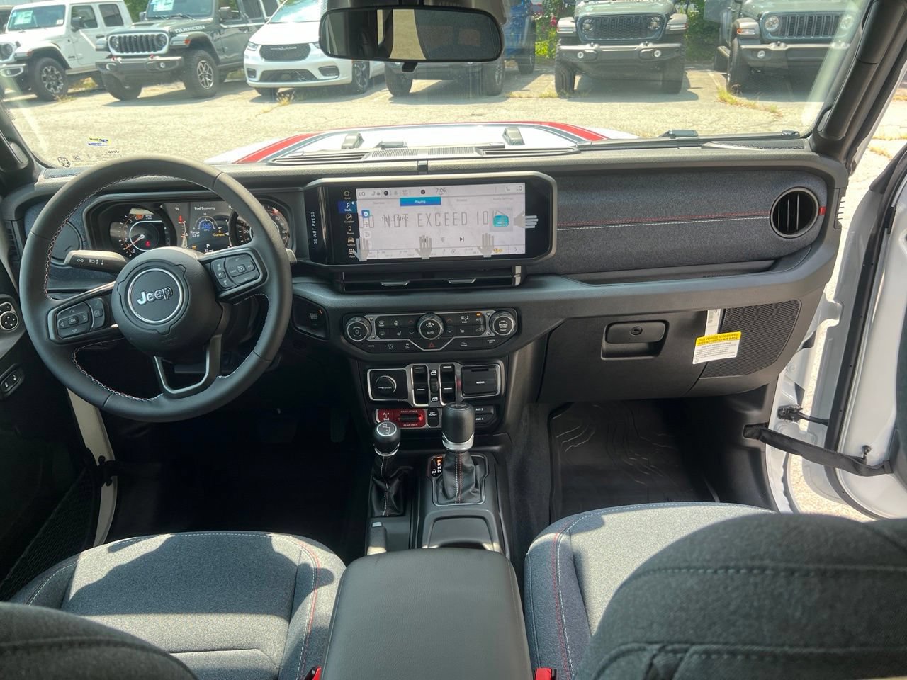 New 2026 Jeep Wrangler Unlimited Sport w/ Dual Top Group AWD/4WD image 20