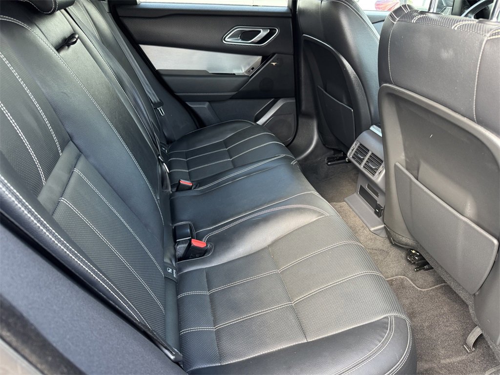 Used 2022 Land Rover Range Rover Velar R-Dynamic S image 8