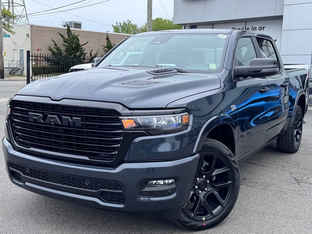 New 2026 RAM 1500 Laramie AWD/4WD image 3