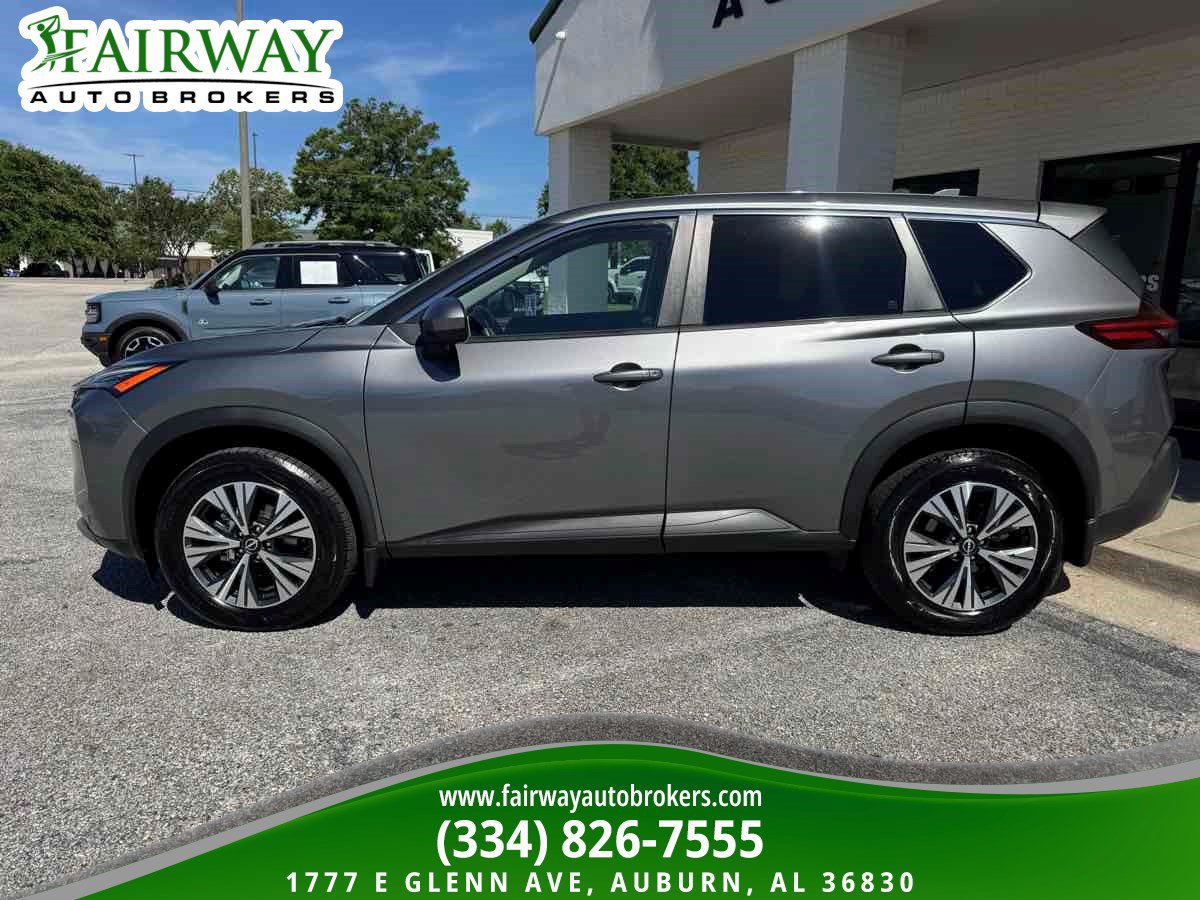 Used 2023 Nissan Rogue SV FWD image 9