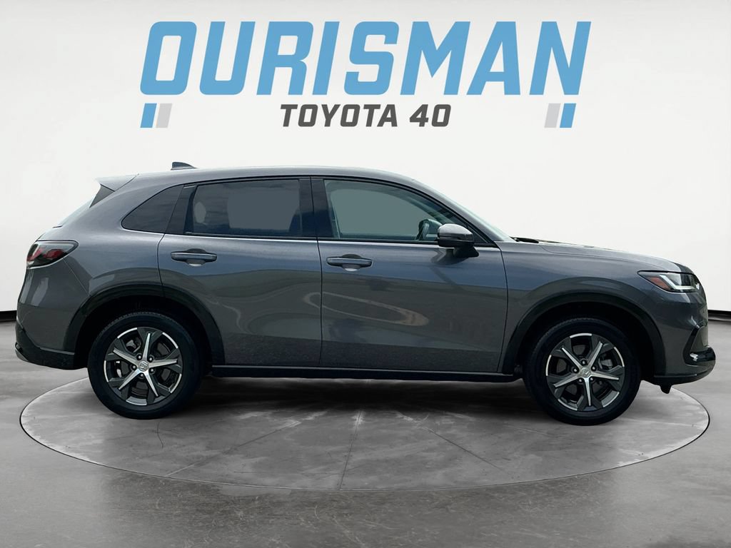 Used 2025 Honda HR-V EX-L image 8
