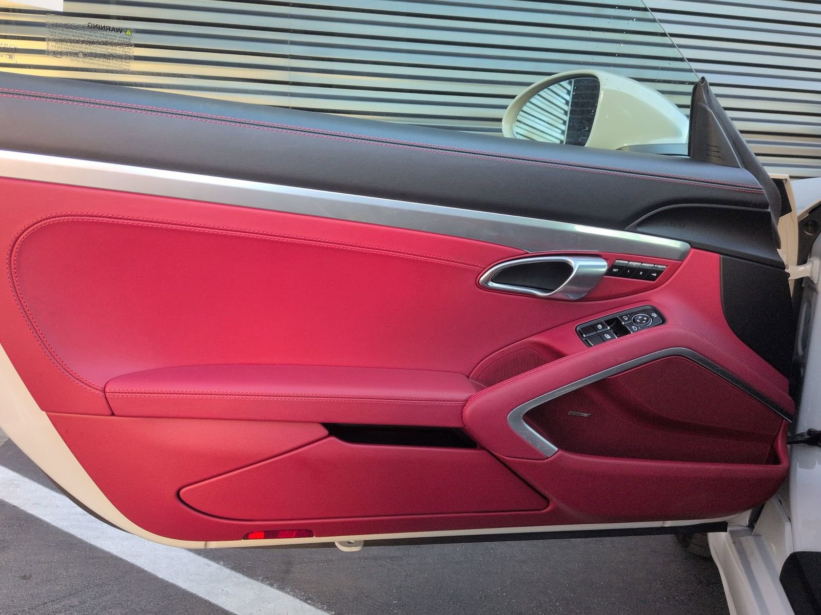 Certified 2025 Porsche 718 Boxster image 14