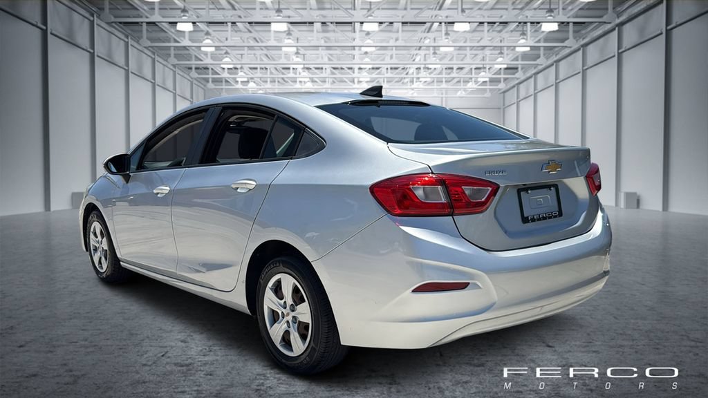 Used 2018 Chevrolet Cruze LS FWD image 3