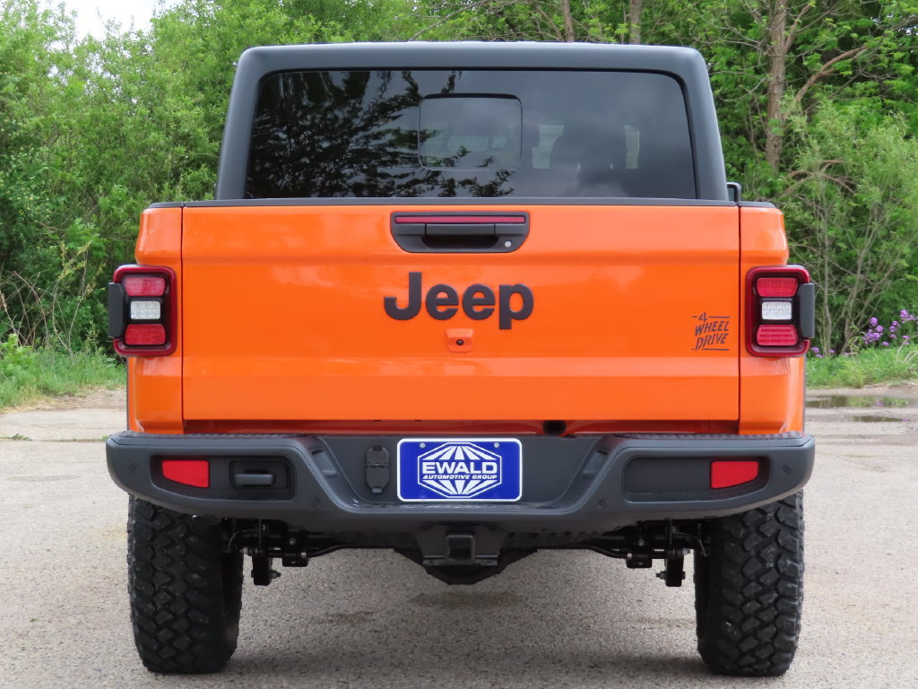 New 2026 Jeep Gladiator Sport AWD/4WD image 17