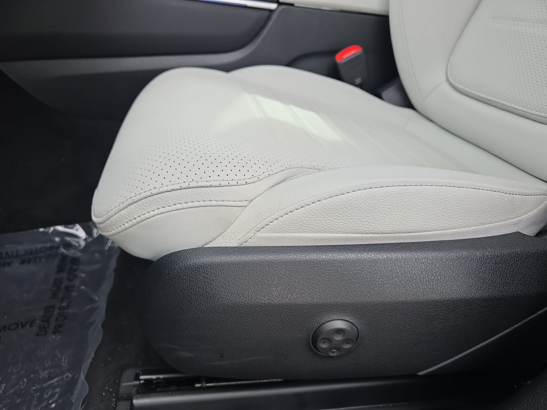 Certified 2026 Mercedes-Benz GLC 300 4MATIC image 28