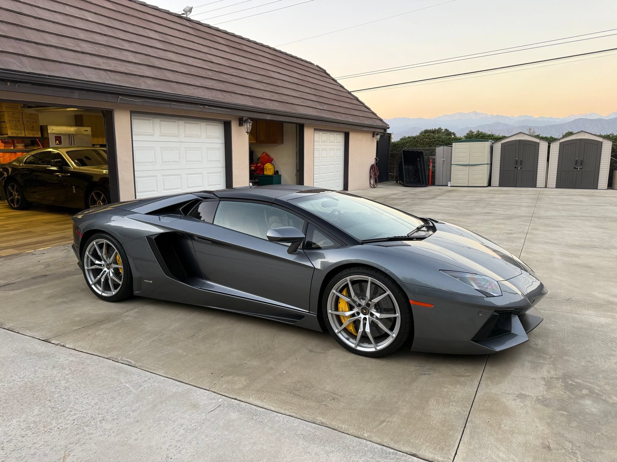 Used 2014 Lamborghini Aventador LP 700-4 AWD/4WD image 2