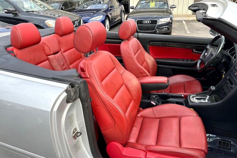 Used 2006 Audi S4 Cabriolet image 25
