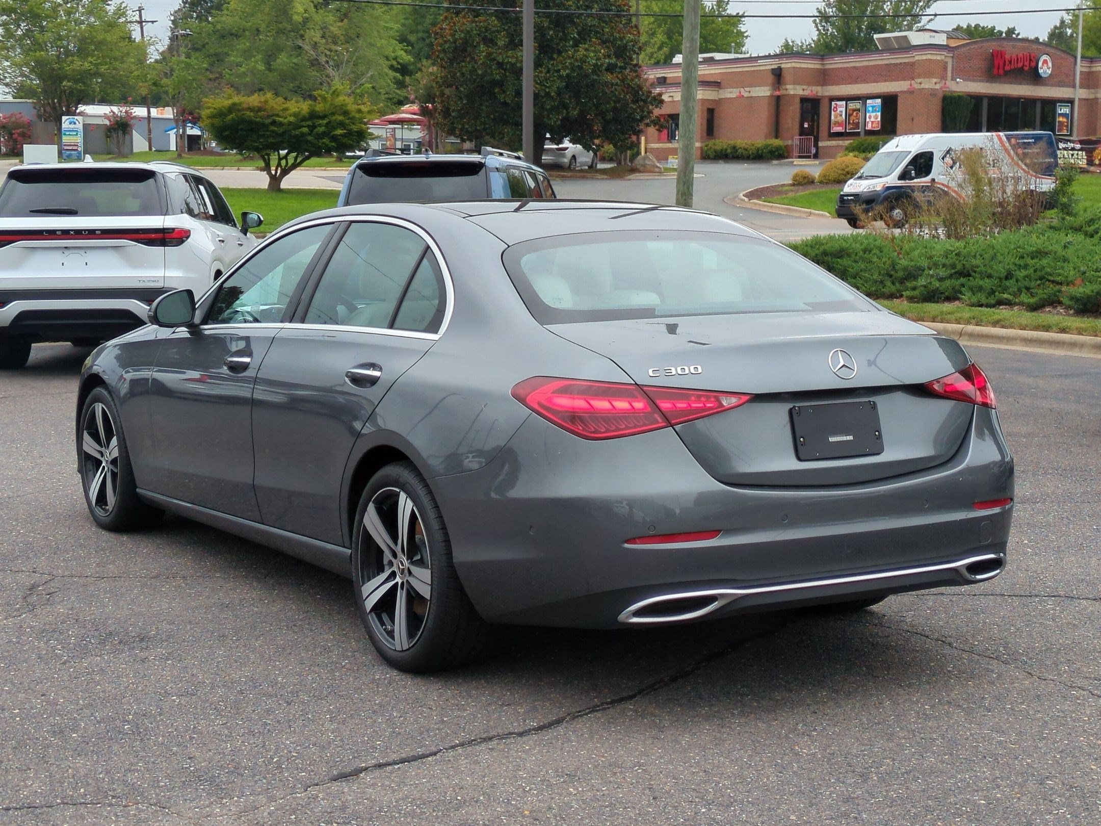 Used 2025 Mercedes-Benz C 300 Sedan image 5