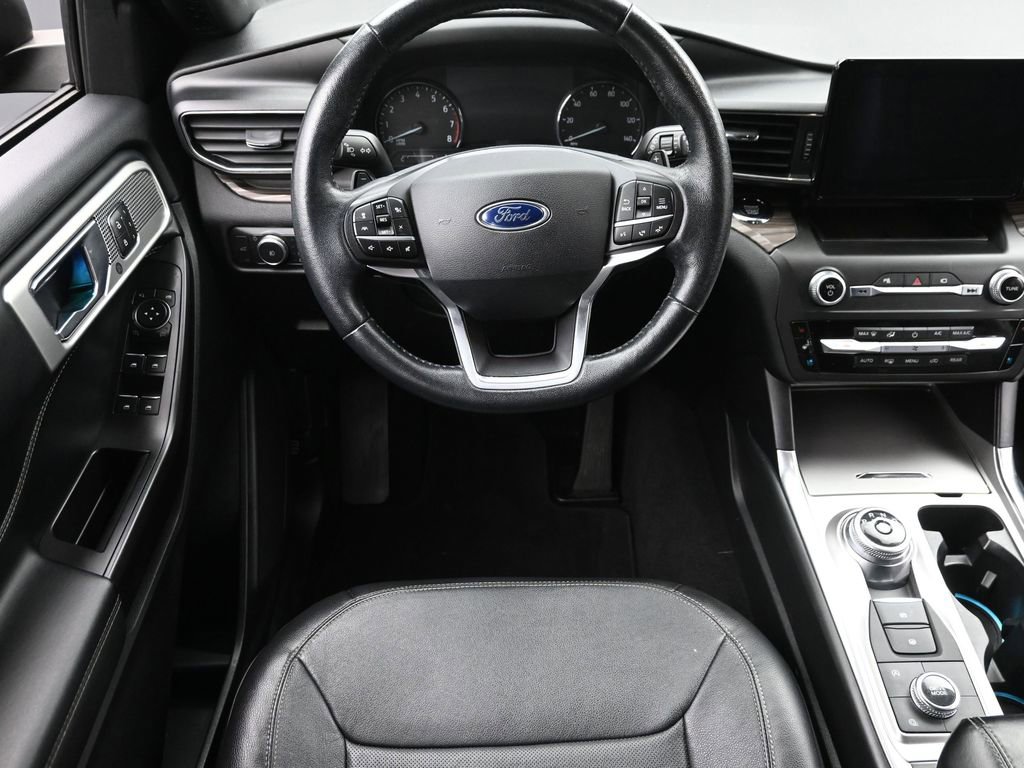 Used 2020 Ford Explorer Limited AWD/4WD image 12