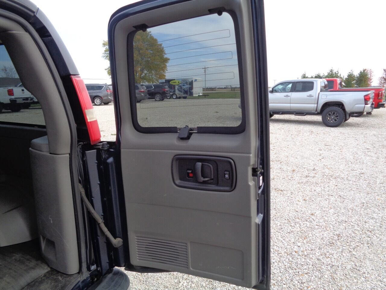 Used 2014 Chevrolet Express 1500 LT w/ LT Preferred Equipment Group image 12