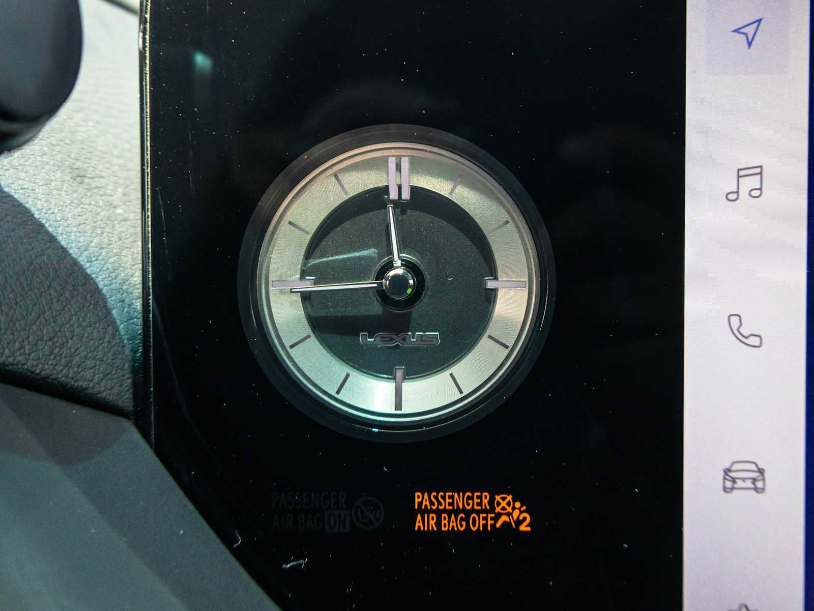 Used 2025 Lexus ES 300h w/ Premium Package image 34