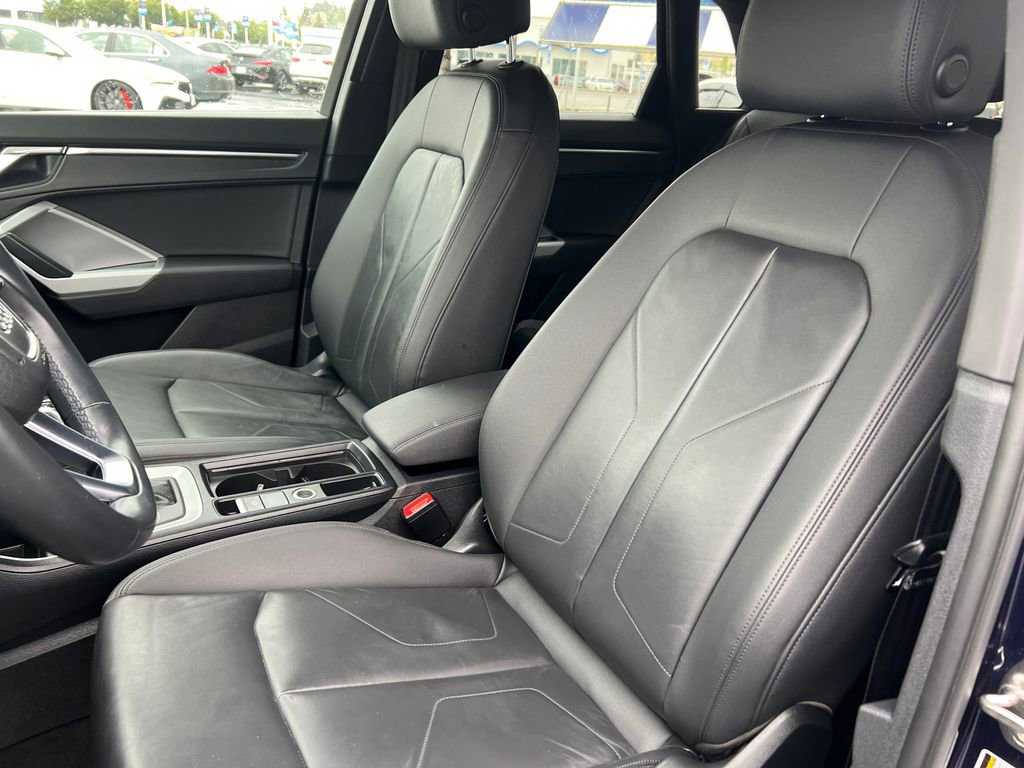 Used 2021 Audi Q3 2.0T Premium image 16