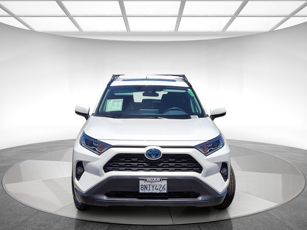 Used 2020 Toyota RAV4 XLE w/ Convenience Package AWD/4WD image 8