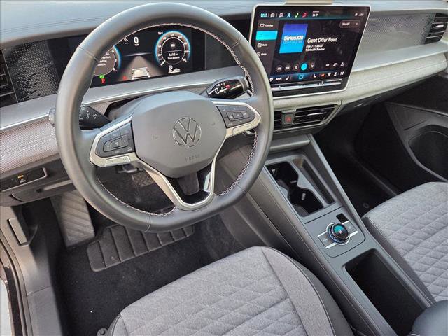 Used 2025 Volkswagen Tiguan S image 10