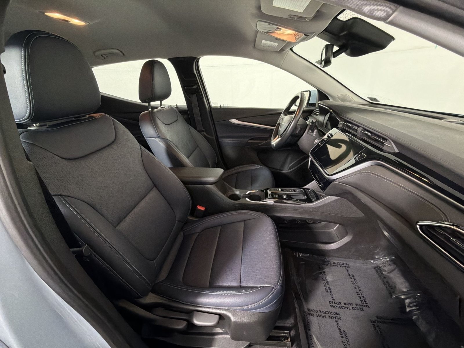 Used 2023 Chevrolet Bolt EUV LT w/ Convenience Package FWD image 26