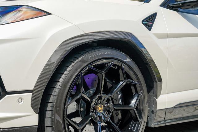 Used 2023 Lamborghini Urus Performante image 44