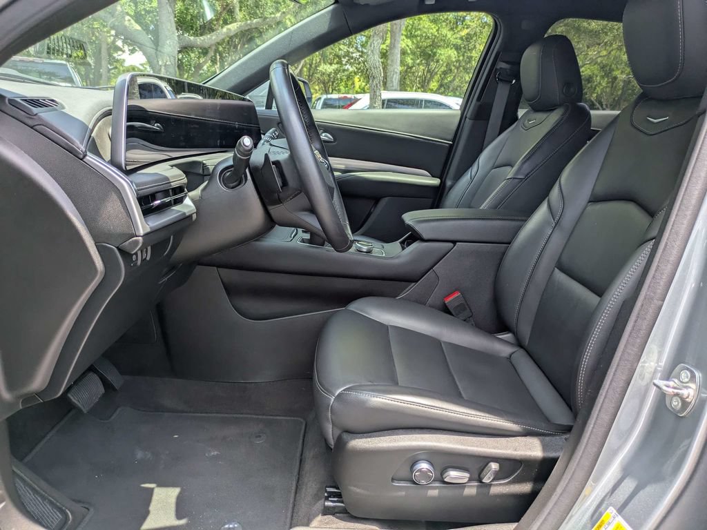 Certified 2024 Cadillac XT4 Premium Luxury FWD image 24
