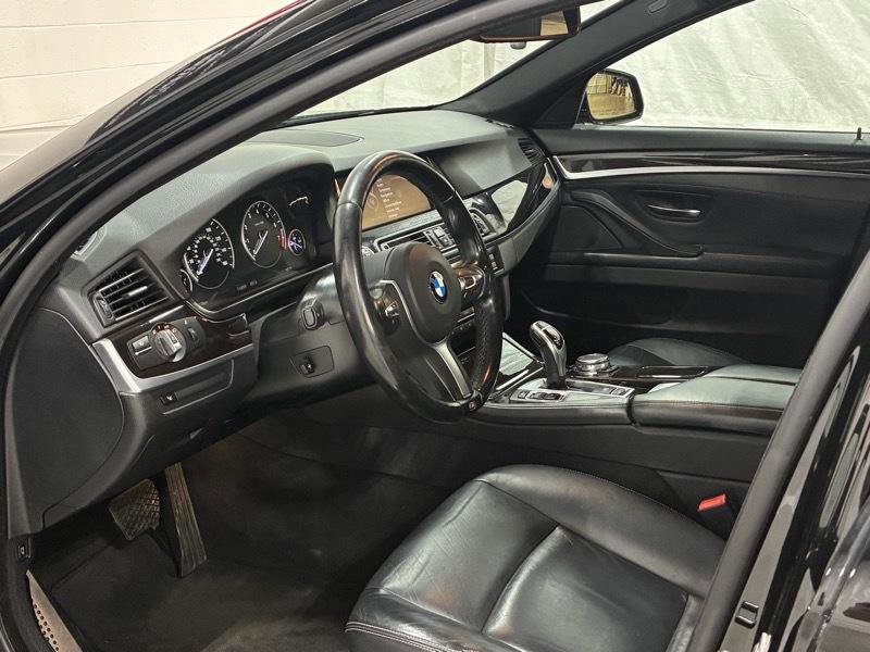 Used 2016 BMW 528i Sedan RWD image 10