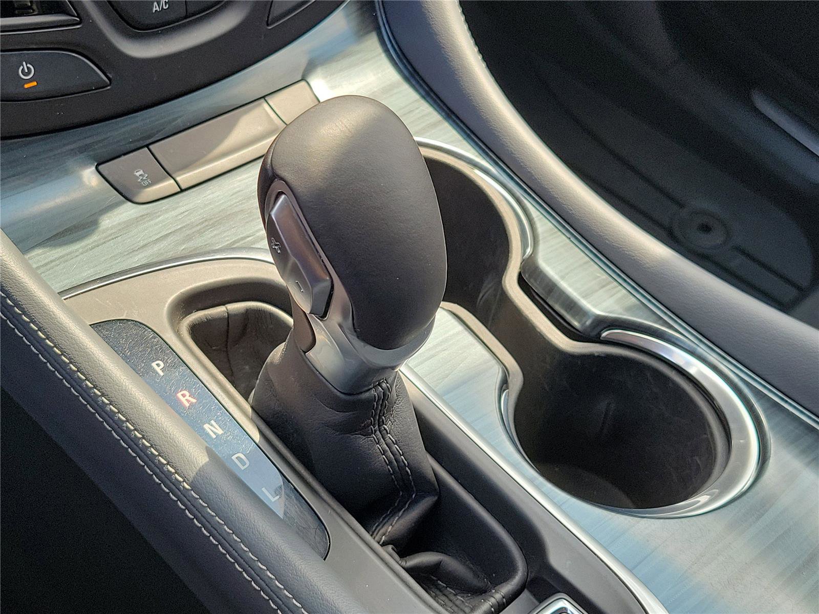 Used 2020 Buick Envision Essence AWD/4WD image 30