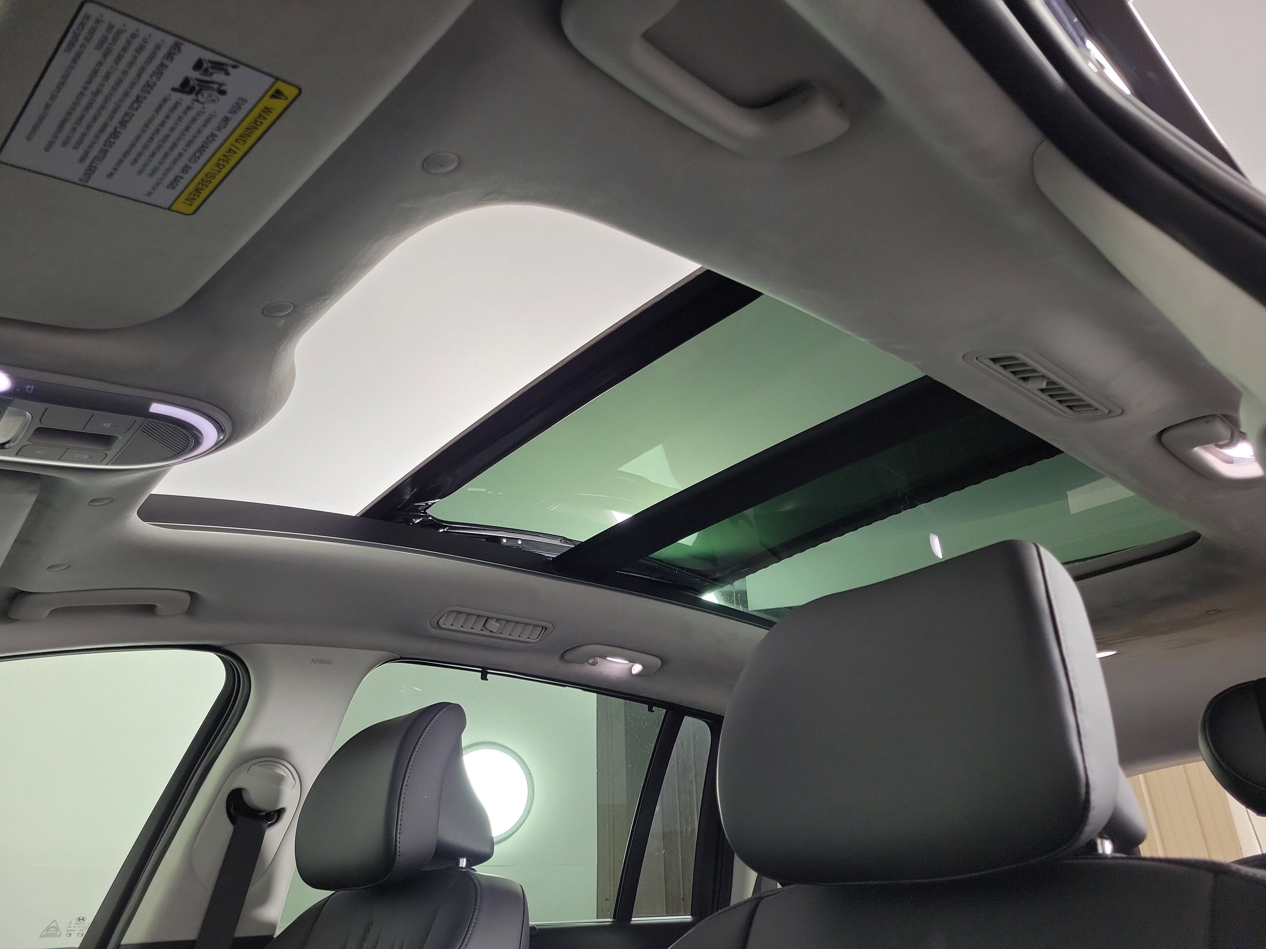 New 2026 Hyundai Ioniq 9 Calligraphy image 27