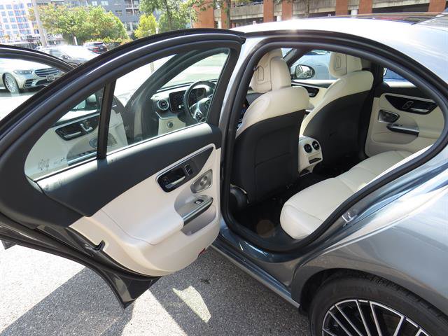 Certified 2025 Mercedes-Benz C 300 4MATIC Sedan image 22