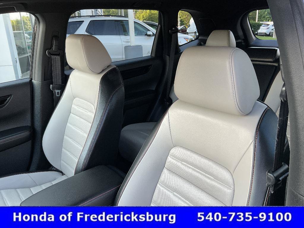 Used 2025 Honda CR-V Sport Touring image 30