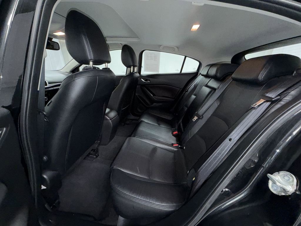 Used 2017 MAZDA MAZDA3 Grand Touring w/ Premium Equipment Package FWD image 12
