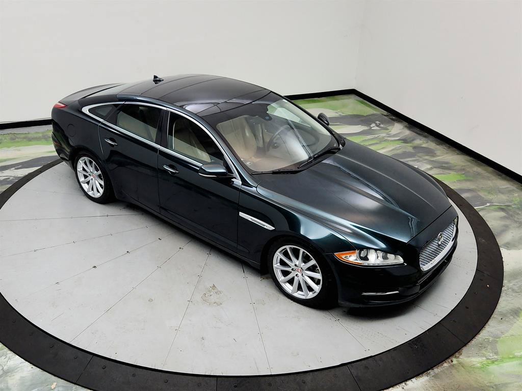 Used 2015 Jaguar XJ AWD image 11