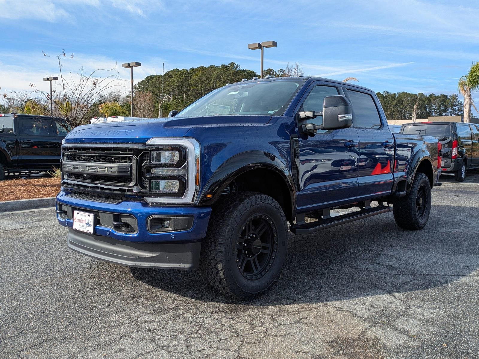 New 2026 Ford F250 Lariat w/ Black Appearance Package image 7