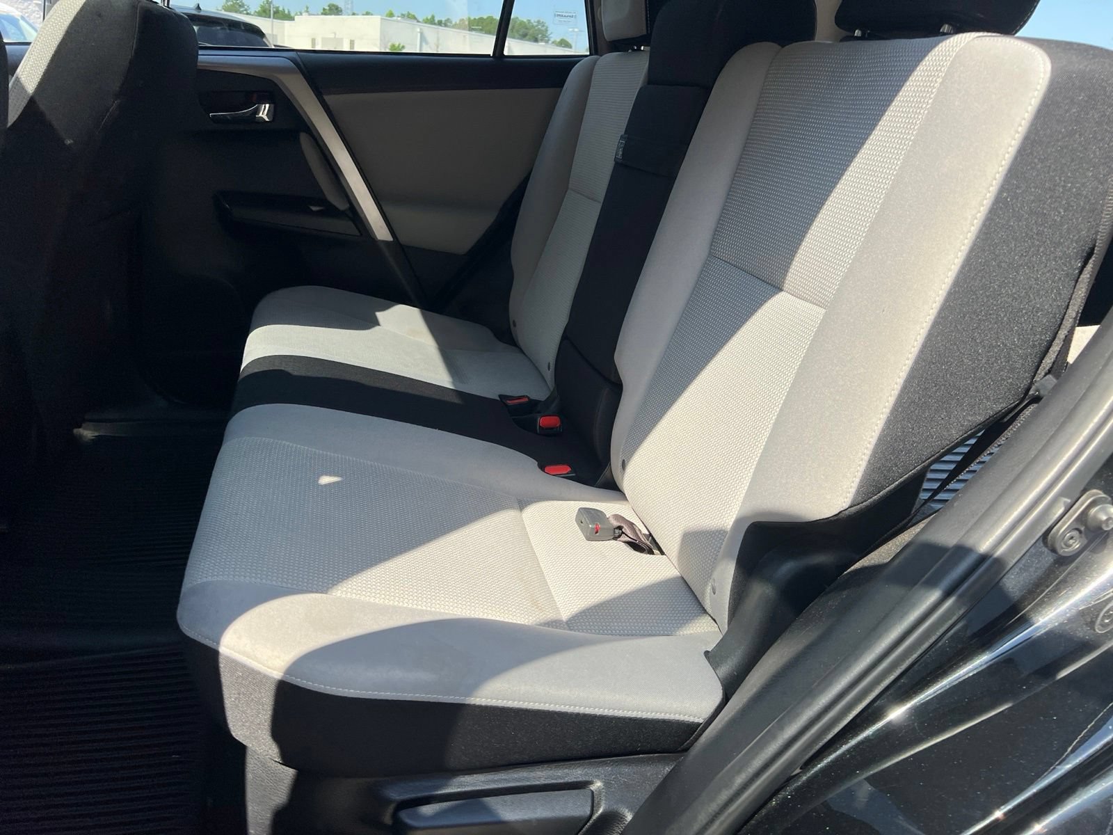 Used 2017 Toyota RAV4 XLE w/ Convenience Package AWD/4WD image 33